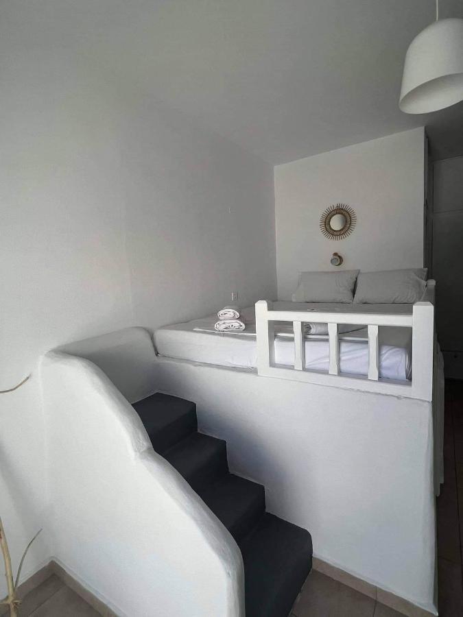 White Island Rooms Panteli Luaran gambar