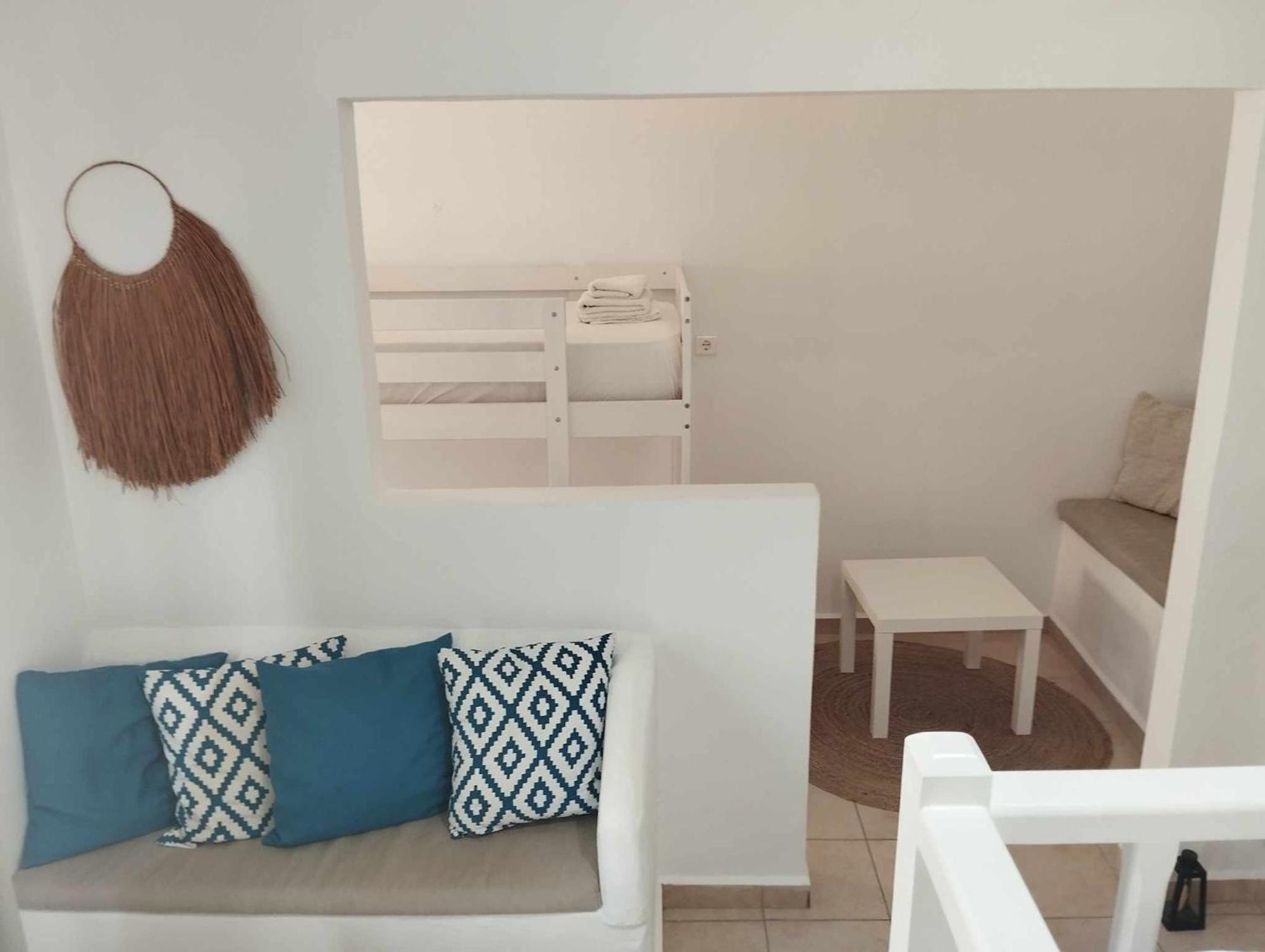 White Island Rooms Panteli Luaran gambar